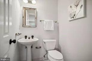 6013 Crocus Ct, Alexandria, VA 22310 - Photo 19