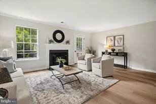 6013 Crocus Ct, Alexandria, VA 22310 - Photo 9