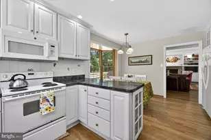 9716 Bunchberry Pl, Vienna, VA 22181 - Photo 35
