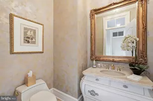 1204 Daviswood Dr, McLean, VA 22102 - Photo 9