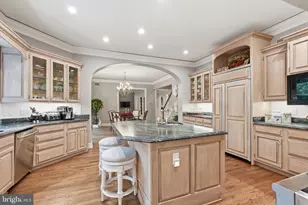 1204 Daviswood Dr, McLean, VA 22102 - Photo 21