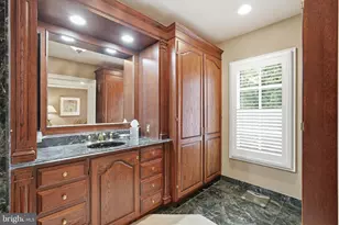 1204 Daviswood Dr, McLean, VA 22102 - Photo 51