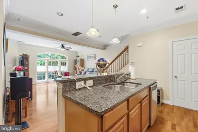 5725 Callcott Way #B, Alexandria, VA 22312 - Photo 9
