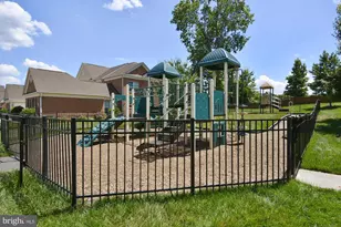 12810 Falcon Wood Pl, Fairfax, VA 22033 - Photo 43