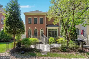 12810 Falcon Wood Pl, Fairfax, VA 22033 - Photo 5