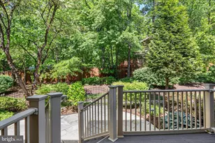 12810 Falcon Wood Pl, Fairfax, VA 22033 - Photo 39