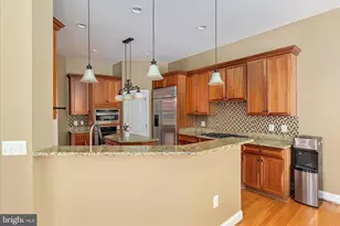 12810 Falcon Wood Pl, Fairfax, VA 22033 - Photo 17