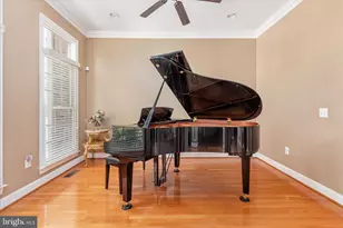 12810 Falcon Wood Pl, Fairfax, VA 22033 - Photo 9