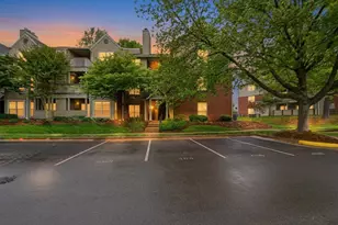 12160 Penderview Ln, Fairfax, VA 22033 - Photo 3
