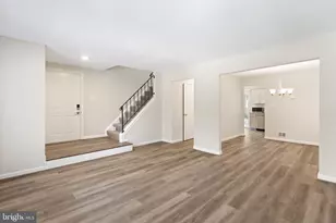8581 Chester Grove Ct, Springfield, VA 22153 - Photo 3