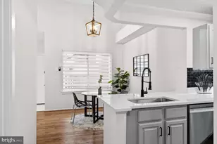 11711 Summerchase Cir, Reston, VA 20194 - Photo 19