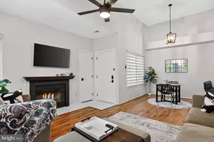 11711 Summerchase Cir, Reston, VA 20194 - Photo 17