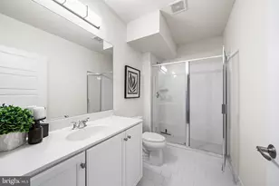 6409 Beatles Ln, Alexandria, VA 22310 - Photo 31