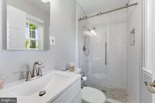 7221 Galgate Dr, Springfield, VA 22153 - Photo 27