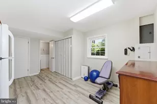 7221 Galgate Dr, Springfield, VA 22153 - Photo 45