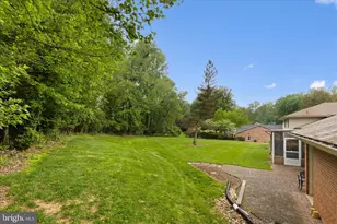 10205 Old Hunt Rd, Vienna, VA 22181 - Photo 5