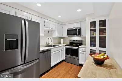7640 Tremayne Place #102, McLean, VA 22102 - Photo 3