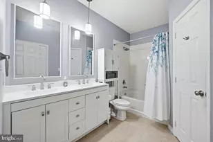 12148 Garden Grove Cir, Fairfax, VA 22030 - Photo 19