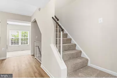 5428 New London Park Drive, Fairfax, VA 22032 - Photo 5