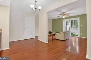6358 Fenestra Ct, Burke, VA 22015 - Photo 5