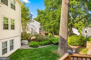 9454 Lapstrake Ln, Burke, VA 22015 - Photo 17