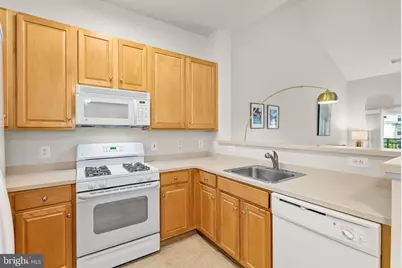 12001 Market Street #432, Reston, VA 20190 - Photo 5