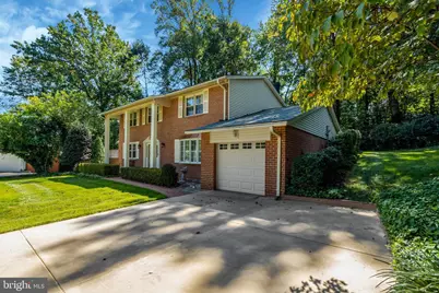 10305 Collingham Drive, Fairfax, VA 22032 - Photo 9