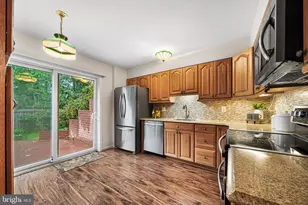 10305 Collingham Dr, Fairfax, VA 22032 - Photo 17
