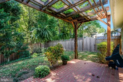 10305 Collingham Drive, Fairfax, VA 22032 - Photo 7