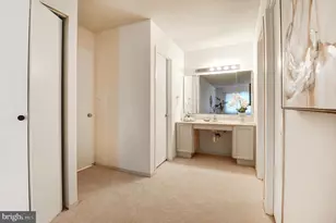 8370 Greensboro Dr, McLean, VA 22102 - Photo 19