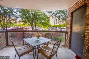 8370 Greensboro Dr, McLean, VA 22102 - Photo 23