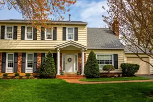 7824 Water Valley Ct, Springfield, VA 22153 - Photo 5