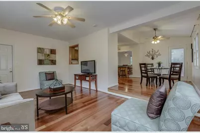 5820 Silchester Street, Burke, VA 22015 - Photo 9