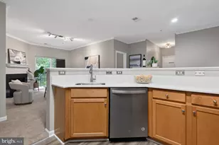5170 William Colin Ct, Centreville, VA 20120 - Photo 9