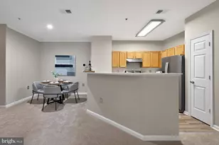 5170 William Colin Ct, Centreville, VA 20120 - Photo 7