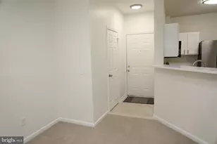 14302 Rosy Ln, Centreville, VA 20121 - Photo 3