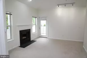 14302 Rosy Ln, Centreville, VA 20121 - Photo 11