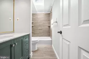 11928 Appling Valley Rd, Fairfax, VA 22030 - Photo 31