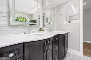 11928 Appling Valley Rd, Fairfax, VA 22030 - Photo 23