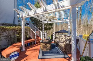 11928 Appling Valley Rd, Fairfax, VA 22030 - Photo 45