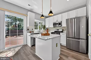 13609 Kristin Pl, Herndon, VA 20171 - Photo 11