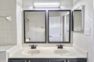 5130 Castle Harbor Way, Centreville, VA 20120 - Photo 29