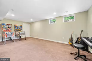 2910 Gray St, Oakton, VA 22124 - Photo 33