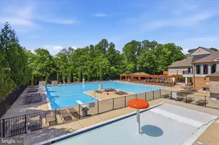 6013 Keble Dr, Alexandria, VA 22315 - Photo 37