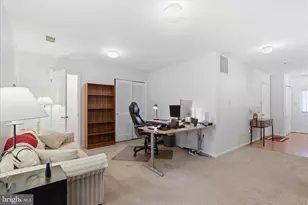 6013 Keble Dr, Alexandria, VA 22315 - Photo 23