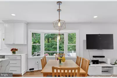 7303 Yates Court, McLean, VA 22101 - Photo 11