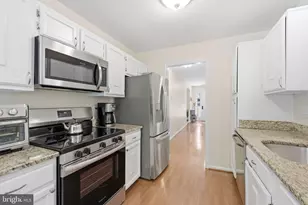 9062 Gavelwood Ct, Springfield, VA 22153 - Photo 15
