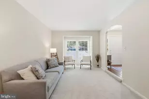 9062 Gavelwood Ct, Springfield, VA 22153 - Photo 5
