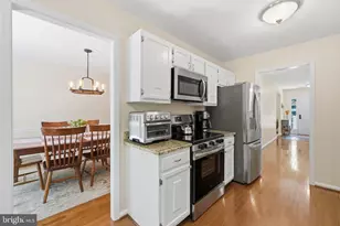 9062 Gavelwood Ct, Springfield, VA 22153 - Photo 13