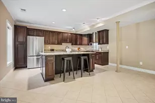 11040 Heathland Dr, Oakton, VA 22124 - Photo 39